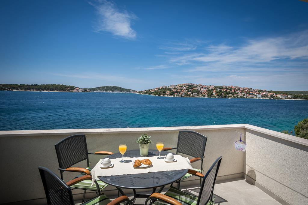 Apartments Oleandar روغوزنيكا الغرفة الصورة